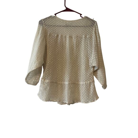 Kimchi Blue Sheer Ivory Button Front Lacy Loose Fit Medium Womens Top - Picture 2 of 7